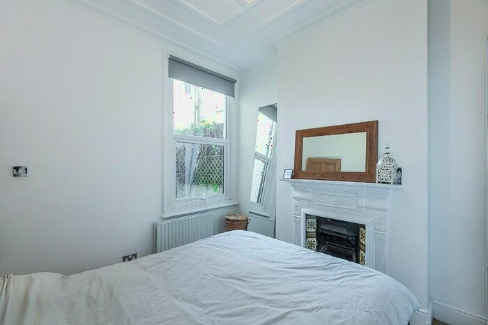 2 Bedroom Apartment To Rent In Bathurst Gardens, Kensal Green, NW10