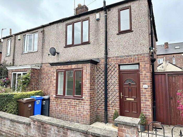 3 Bedroom House To Rent In Rosedale Gardens, Sheffield, S11
