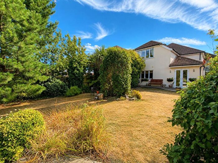 3 Bedroom Bungalow For Sale In Dowlands Road, Ensbury Park, BH10