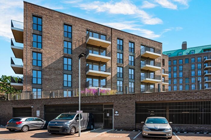 1 Bedroom Flat To Rent In Wolff House, Ridgeway Views, London, NW7