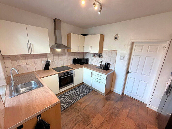 3 Bedroom Terraced House For Sale In Leopold Street, Barnsley, S70