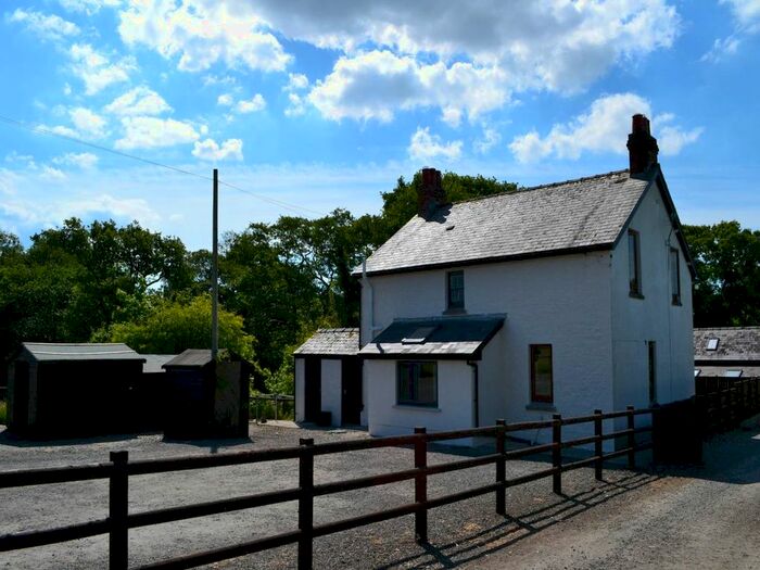 4 Bedroom Detached House To Rent In Island Terrace, Pentre Road, St. Clears, Carmarthen, SA33