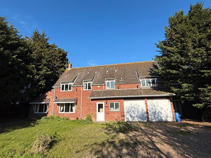 6 Bedroom Detached House For Sale In Field View, Smallburgh Road, Barton Turf, Norwich, Norfolk, NR12
