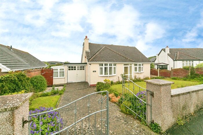2 Bedroom Bungalow For Sale In Arfryn, Llandudno, Conwy, LL30