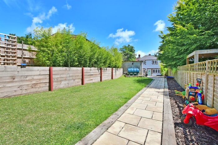 4 Bedroom Cottage For Sale In Pyecombe Street, Pyecombe, Brighton, East Sussex, BN45