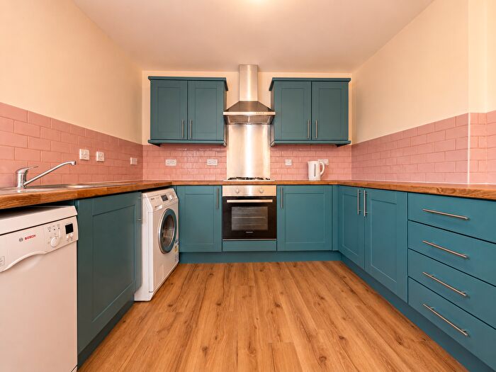 2 Bedroom Flat To Rent In Jefferson Place, Grafton Road, West Bromwich, B71