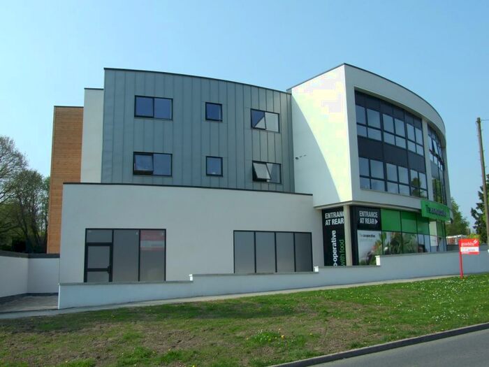 2 Bedroom Flat To Rent In Verwood, BH31