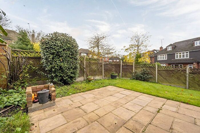 4 Bedroom Property To Rent In Hampton Close, Copse Hill, London, SW20