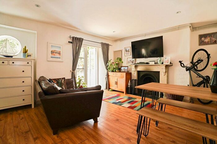 1 Bedroom Flat For Sale In All Saints Road, Bristol, BS8 - Photo 3