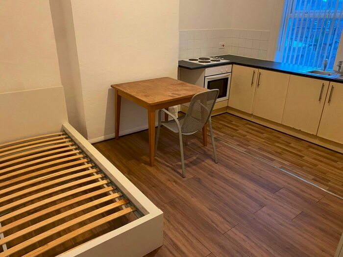 1 Bedroom Studio To Rent In Balby Road, Doncaster, DN4
