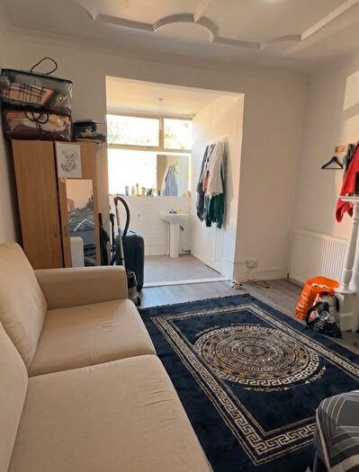 Studio To Rent In Jesmond Avenue, Wembley, HA9