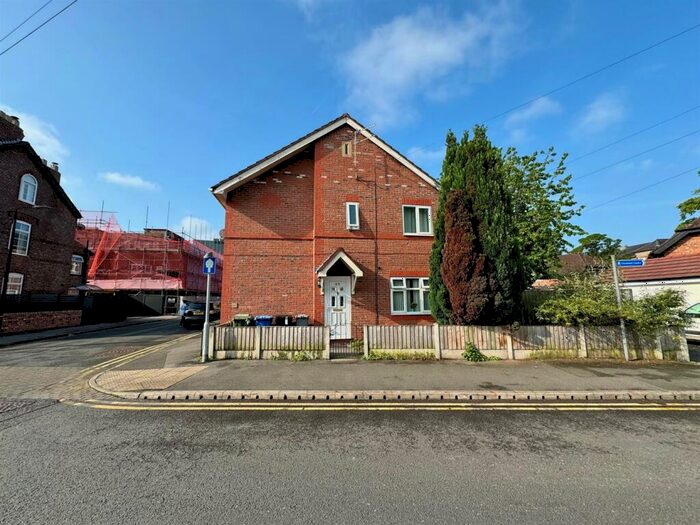 3 Bedroom Semi-Detached House To Rent In Chapel Road, Sale, M33