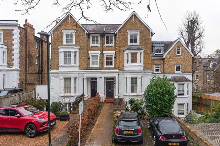 2 Bedroom Flat To Rent In Marlborough Road, Richmond, TW10