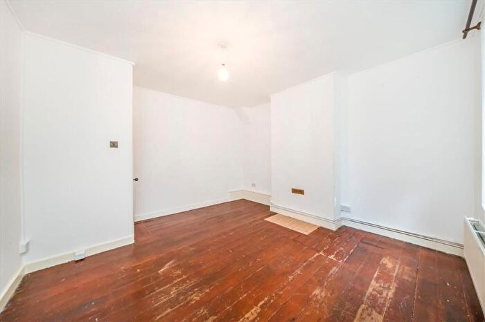 1 Bedroom Flat To Rent In Whitmore Estate, Whitmore Estate, N1