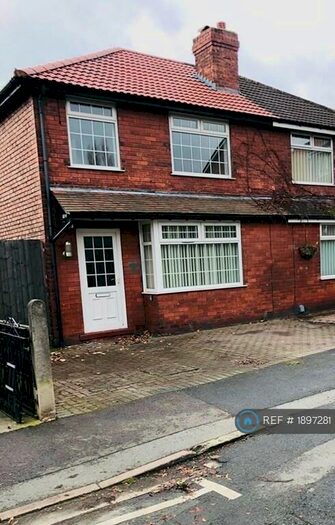 3 Bedroom Semi-Detached House To Rent In Peter Street, Hazel Grove, Stockport, SK7