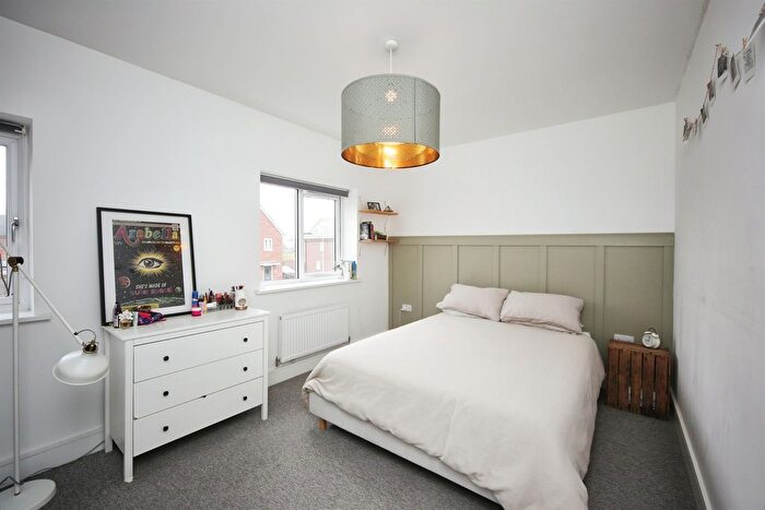 2 Bedroom Semi-Detached House For Sale In Poplar Drive, Meon Vale, Stratford-Upon-Avon, CV37