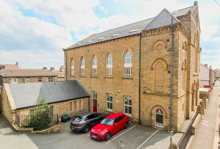 1 Bedroom Flat To Rent In Thorncliffe Street, Lindley, Huddersfield, HD3