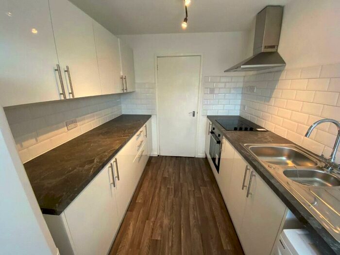 2 Bedroom Apartment To Rent In Grange Road, Sutton, Surrey, SM2