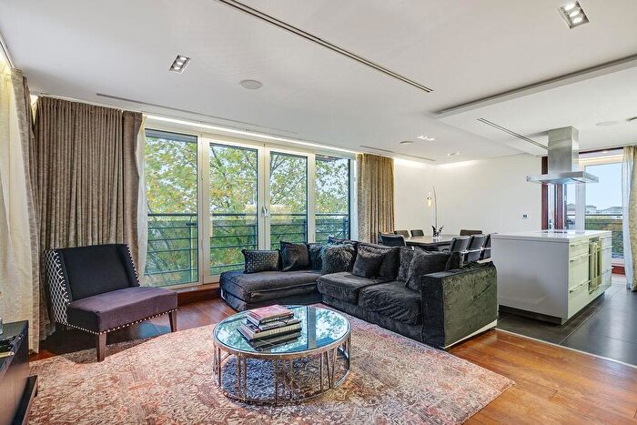 2 Bedroom Apartment For Sale In Atrium Apartments, Park Road, London, NW8