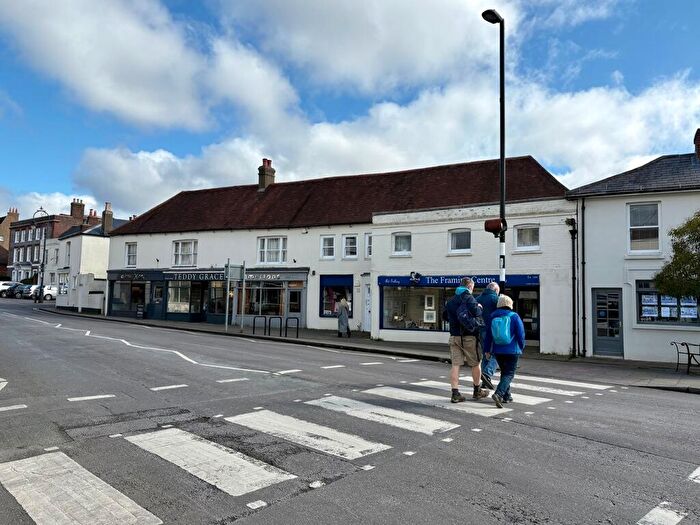 House For Sale In - High Street, Fareham, Hampshire, PO16