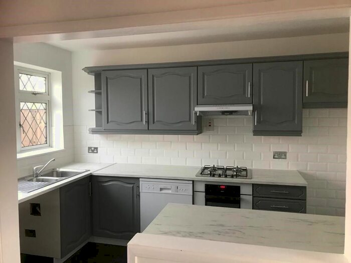 3 Bedroom Semi-Detached House To Rent In Delview, Canvey Island, Essex, SS8