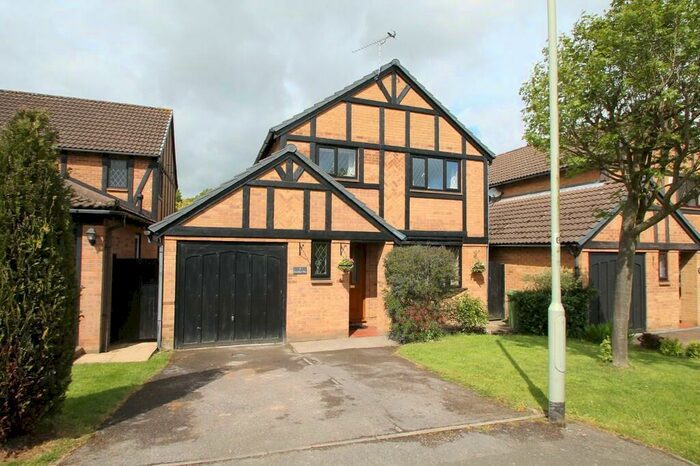 4 Bedroom Detached House To Rent In Sheridan Way, Wokingham, RG41