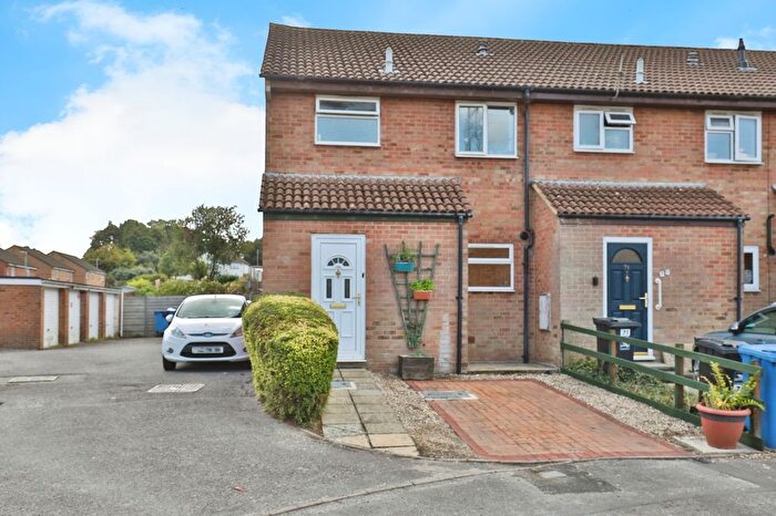 3 Bedroom End Terrace House For Sale In Aspen Gardens, Poole, Dorset, BH12