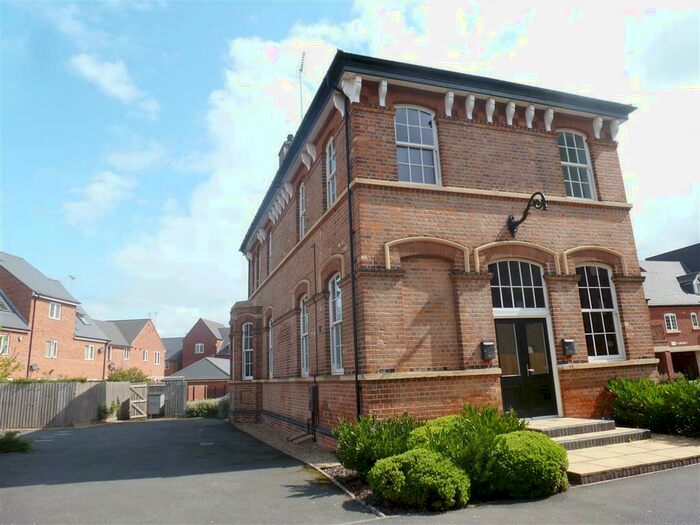 1 Bedroom Apartment To Rent In Village Mews, Burton-on-Trent, DE14