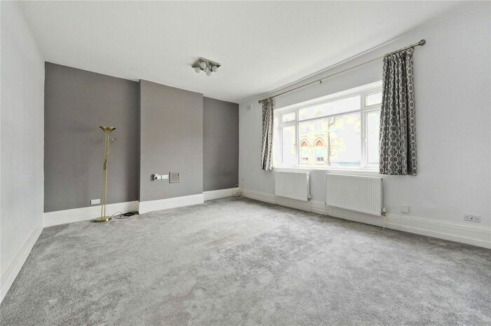 4 Bedroom Maisonette To Rent In North Pole Road, North Kensington, London, W10