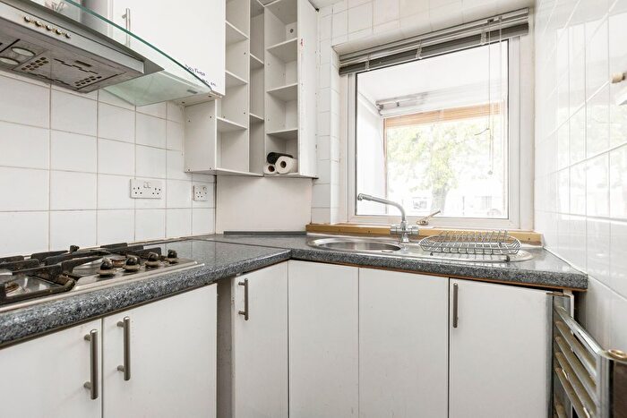 1 Bedroom End Of Terrace House For Sale In Chesser Loan, Edinburgh, EH14