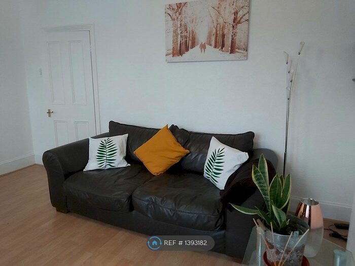 1 Bedroom Flat To Rent In Scotts Road, London, E10