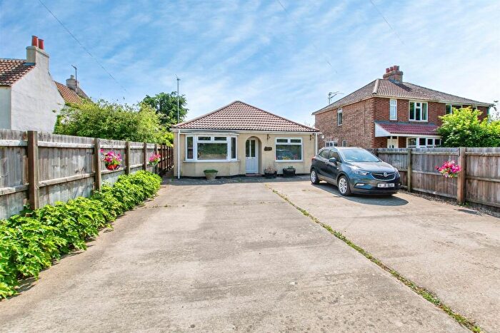 2 Bedroom Detached Bungalow For Sale In Lynn Road, Wisbech, PE14