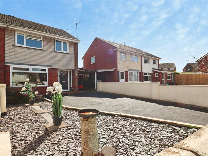 3 Bedroom Semi-Detached House For Sale In Ewbank Close, Barry, CF63