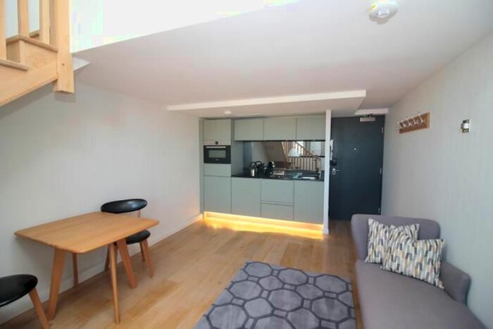 1 Bedroom Flat To Rent In Flat, Mcdonald Road, Edinburgh, EH7