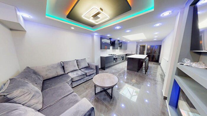 6 Bedroom House To Rent In Tiverton Road, Selly Oak, B29