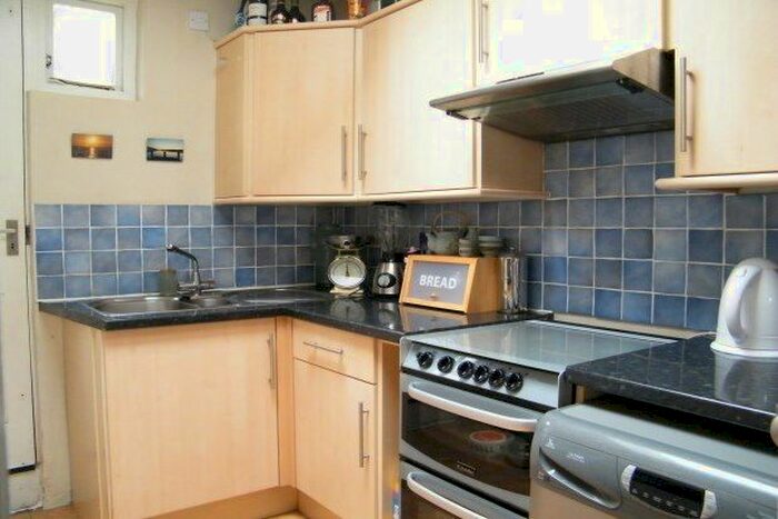 2 Bedroom Property To Rent In Caernarfon Road, Bangor LL57