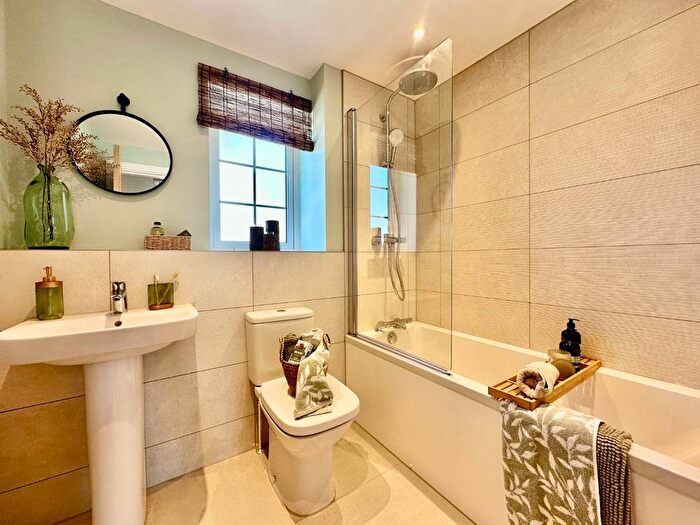 3 Bedroom Semi-Detached House For Sale In Bailey Street, Earby, BB18