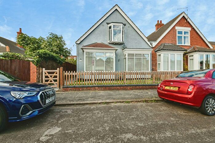 4 Bedroom Semi-Detached House For Sale In Derby Avenue, Skegness, PE25