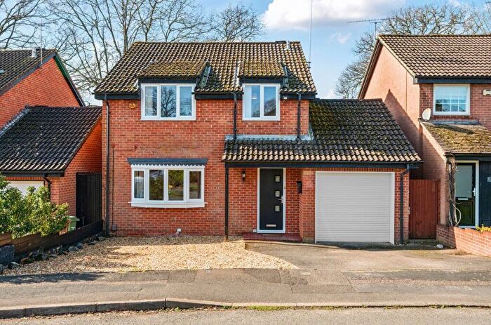 4 Bedroom Detached House For Sale In Nutshalling Avenue, Rownhams, Southampton, SO16