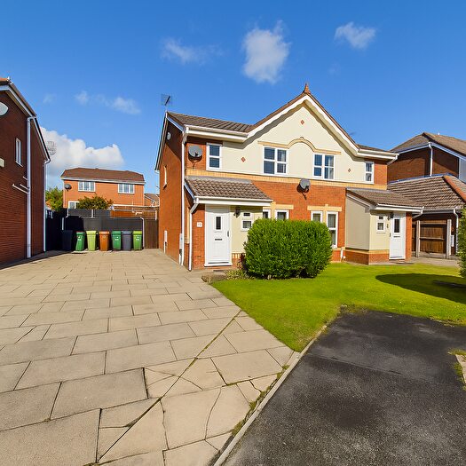 3 Bedroom Semi-Detached House For Sale In Minster Park, Cottam, PR4