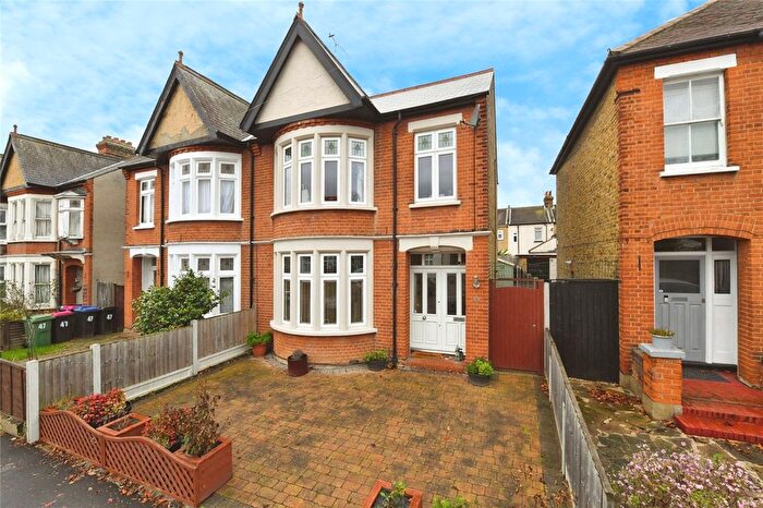 3 Bedroom Semi Detached House For Sale In Hamstel Road, Southend-On-Sea, Essex, SS2