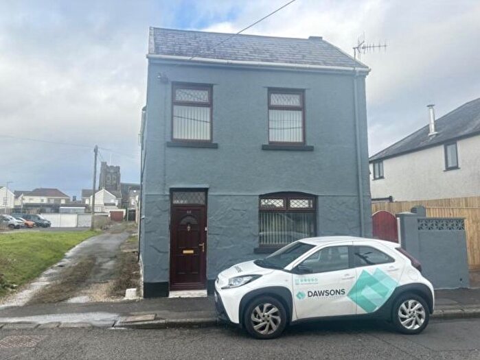 4 Bedroom Detached House To Rent In Park Road, Gorseinon, Swansea, SA4