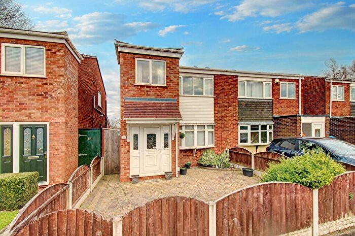 3 Bedroom Semi Detached House For Sale In Colbrook, Tamworth, B77