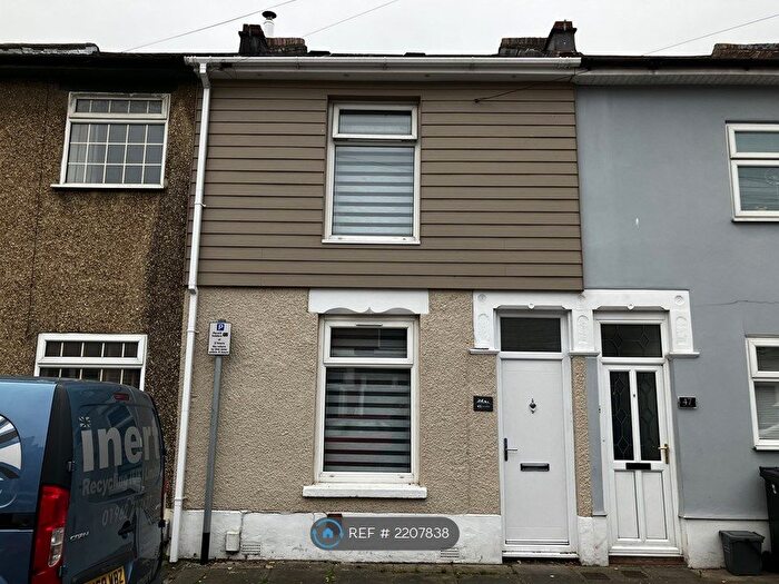 2 Bedroom Terraced House To Rent In Jervis Road, Portsmouth, PO2