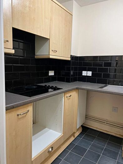 2 Bedroom Flat To Rent In St. James Garden, Chadwell Heath, RM6