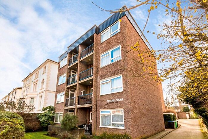 1 Bedroom Flat To Rent In Uxbridge Road, Surbiton, KT1