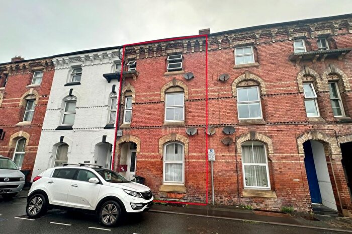 4 Bedroom Flat For Sale In No. Clifton Terrace, Newtown, Powys, SY16