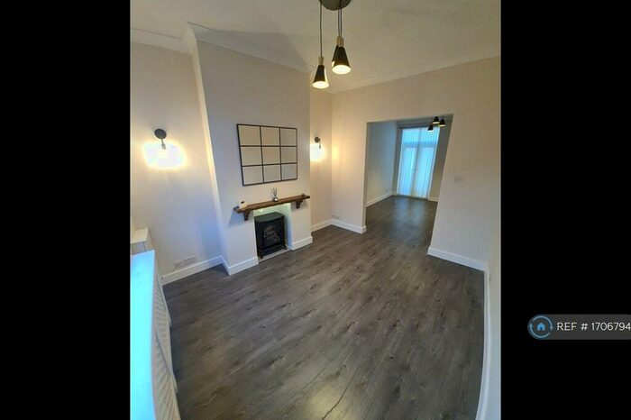 3 Bedroom Terraced House To Rent In Hedges Street, Failsworth, Manchester, M35