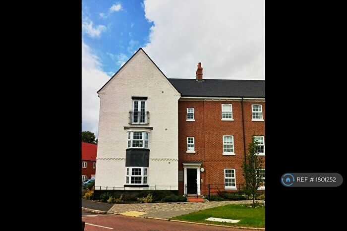 2 Bedroom Flat To Rent In Saxon Way, Loughborough, LE12
