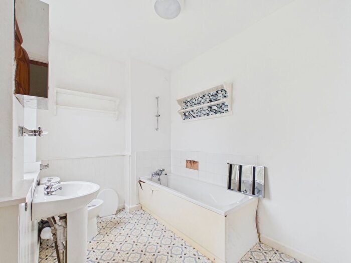 3 Bedroom Terraced House For Sale In Main Road, Morganstown, Cardiff, CF15